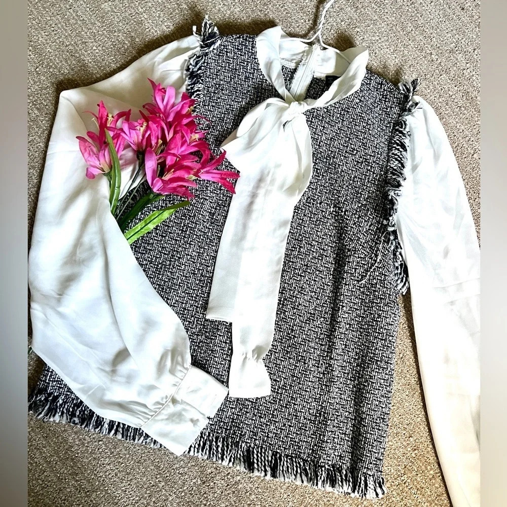 SHEIN Houndstooth Tie Neck Blouse - XS